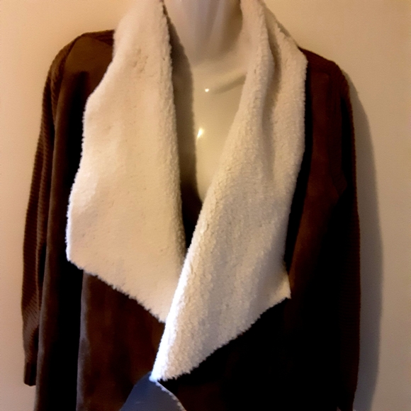 Lola B Waterfall Shearling Cardigan Size Small NWOT - Picture 8 of 14